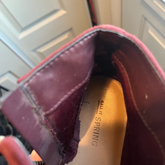 Red velvet ankle boots - Picture 3 of 7